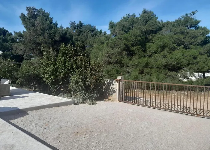 Caliente Apartments Vir B